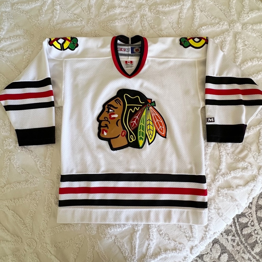 CCM Chicago Blackhawks Made in Canada White Jersey Youth Size L/XL